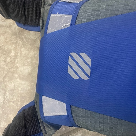 West Marine Dynamic Paddle Life Jacket sz Adult extra small‎ - Picture 3 of 10